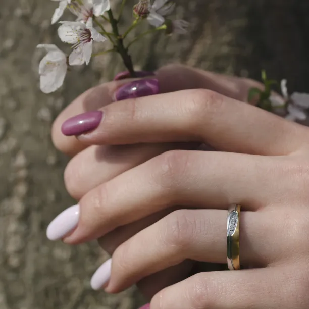 Snubní diamantové prsteny z kombinovaného zlata SYWA Image