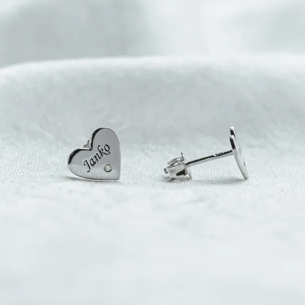 Zlaté minimalistické náušnice s gravírem a diamanty SVETTE Image