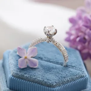LIVKE classic gold diamond engagement ring Thumbnail