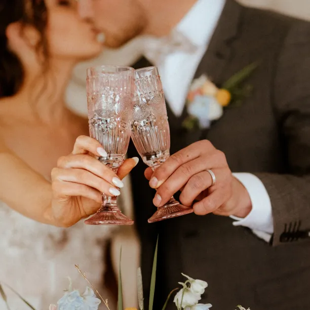 Tepané snubní prsteny ze zlata LANI Image