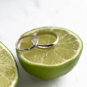 Zlaté snubní prsteny se zúžením LALI Thumbnail