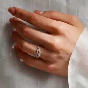 HEBO gold engagement ring in the shape of crown Thumbnail