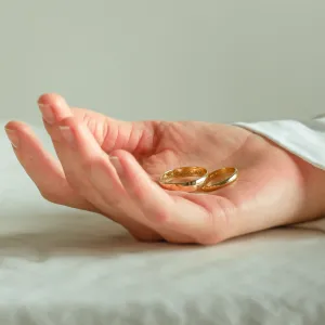 Snubní prsteny ze žlutého zlata D-SHAPE MONTANA Thumbnail