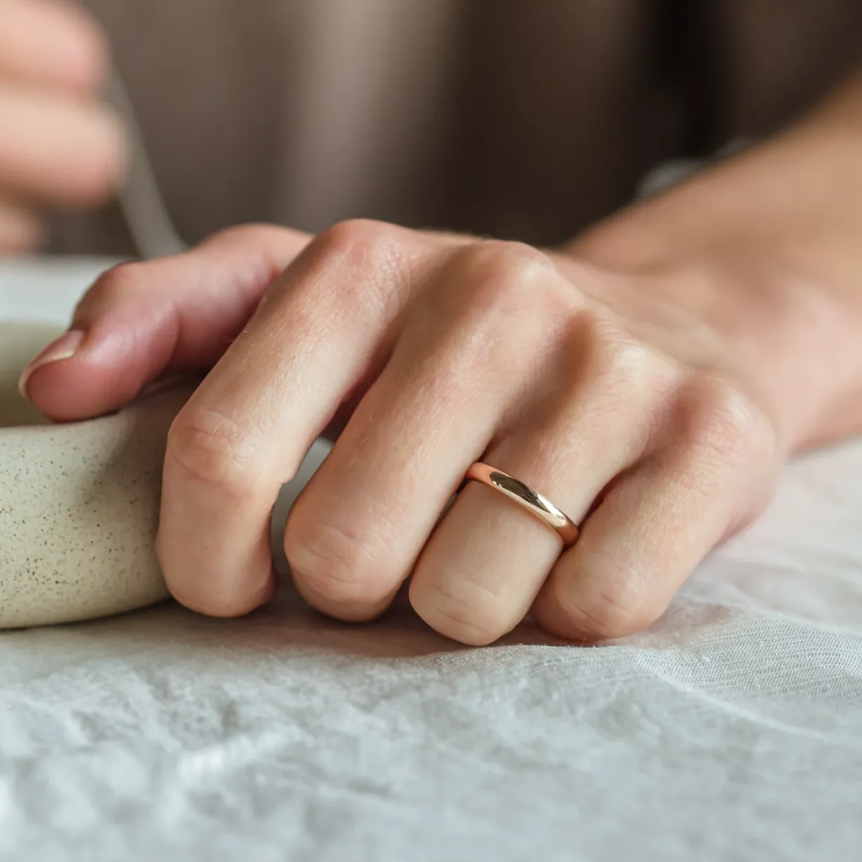 rose_gold_wedding_ring