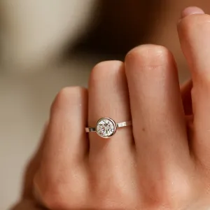 Stříbrný prsten se zirkonem ORELIA Thumbnail