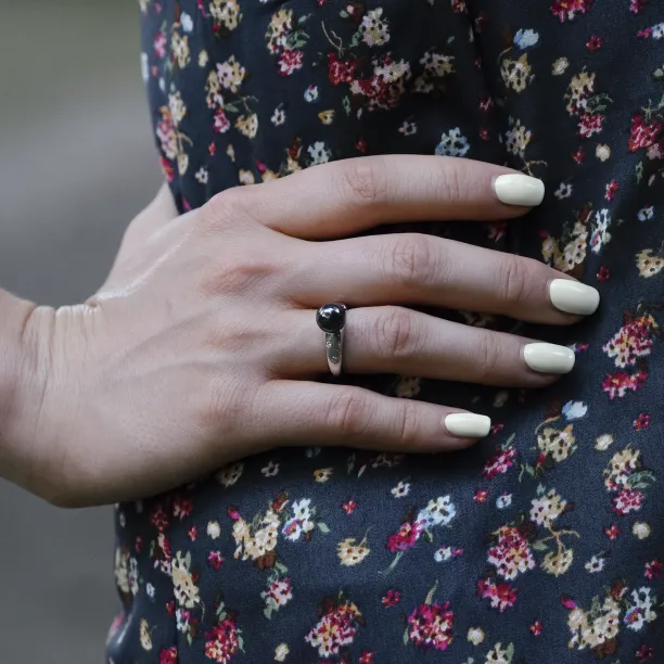 Prsten s hematitem a diamanty DOGA Image