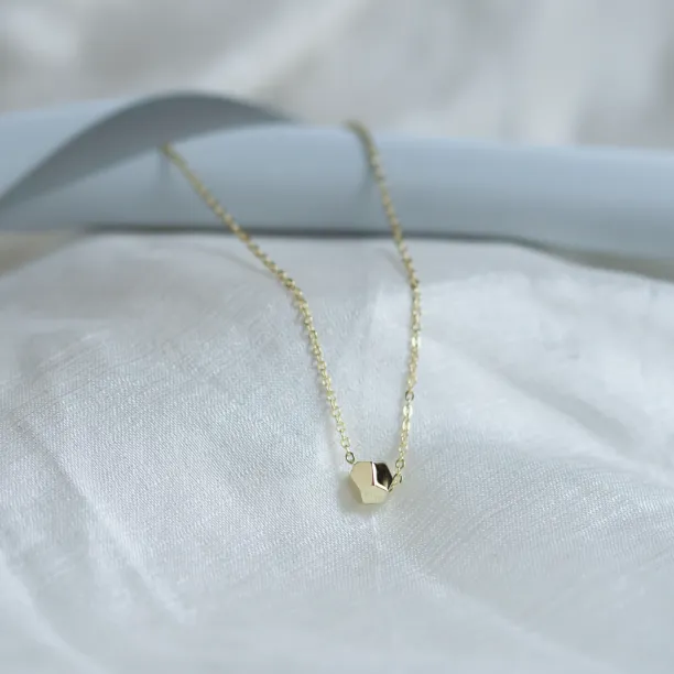 Zlatý náramek s atypickou kostkou a diamantem GIMLE Image