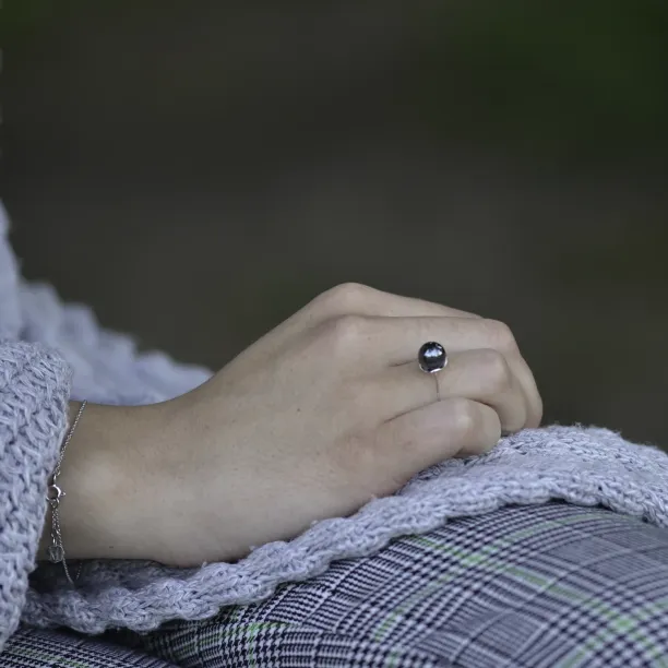 Zlatý prsten s hematitem Fia Image