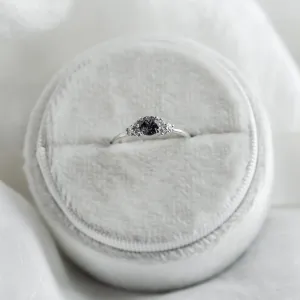 Gold ring with rutilated quartz and diamonds HESTIÁ Thumbnail