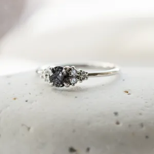 Gold ring with rutilated quartz and diamonds HESTIÁ Thumbnail