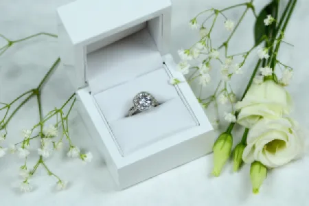  Extravagantní zásnubní prsten z stříbra v halo stylu IMSROA Thumbnail