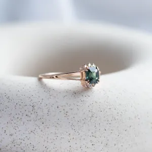 Gold ring with teal sapphire and diamonds ESMÉ Thumbnail