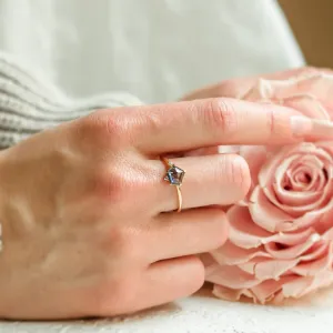 Gold ring with asymmetric sapphire SIGNIFICA Thumbnail