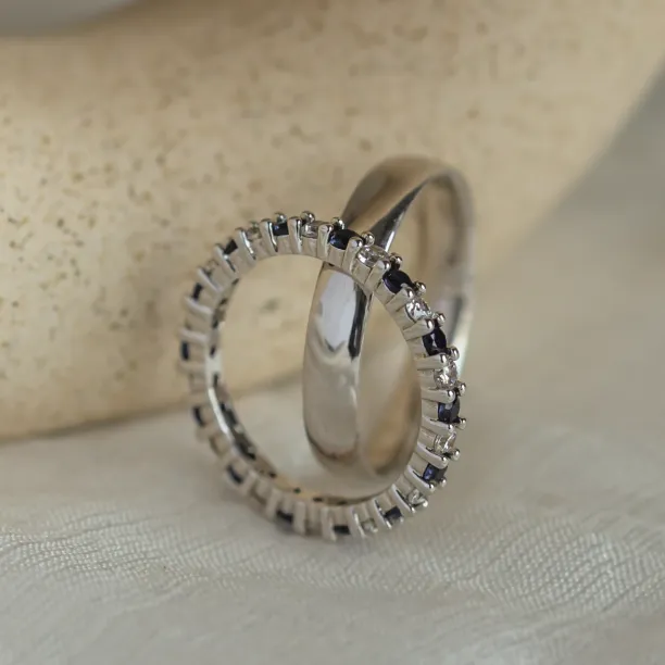 Zlaté snubní drahokamové prsteny STIKI Image