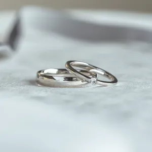 Jednoduché zlaté snubní prsteny s diamantem TAUPE Thumbnail