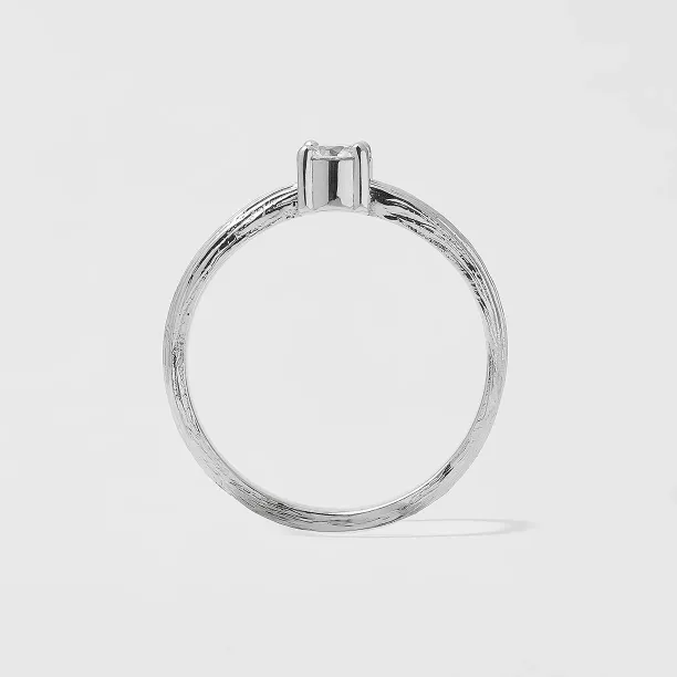 Netradiční zásnubní prsten s diamantem a povrchem stromové kůry RIAN Image