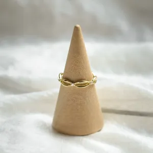 Gold diamond twisted ring ROMANCE Thumbnail