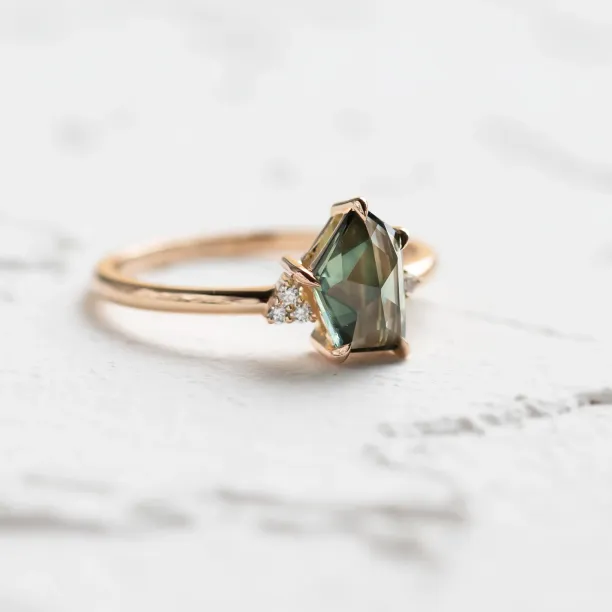 Zlatý prsten s modrozeleným safírem VIVA Image