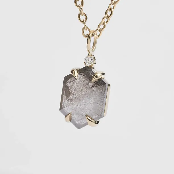 Salt and pepper diamond art deco pendant ARTIS Image