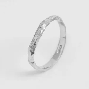 Minimalistické snubní prsteny s tepaným povrchem GOLI Thumbnail