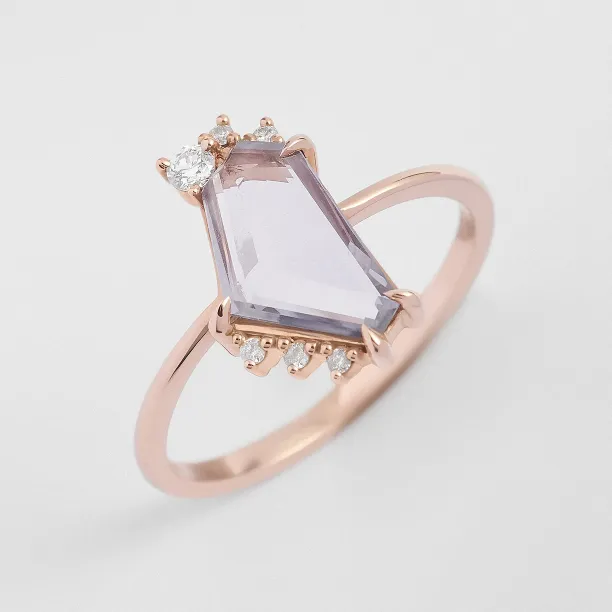 Gold ring with natural sapphire in violet colour SUZANNE Image