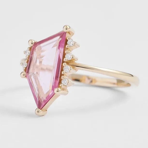 Gold ring with pink sapphire in asymmetric shape ROSALIE Image