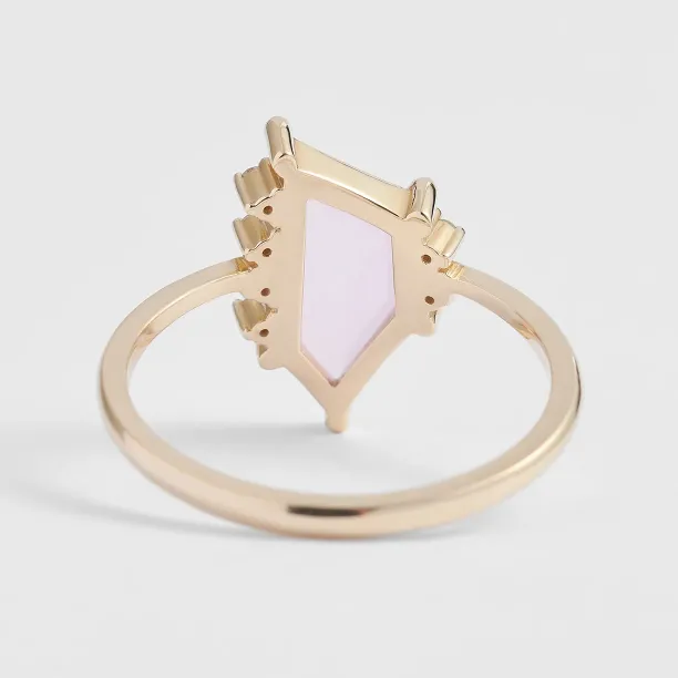 Gold ring with pink sapphire in asymmetric shape ROSALIE Image