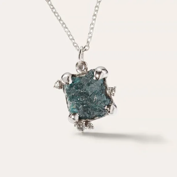 Přívěsek se surovým diamantem LAURA Image