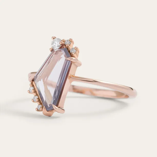 Gold ring with natural sapphire in violet colour SUZANNE Image