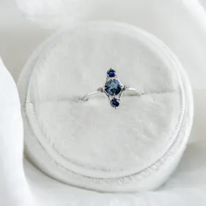 Gold ring with sapphires ANNE Thumbnail