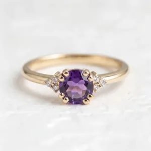 Gold ring with amethyst and diamonds MONNY