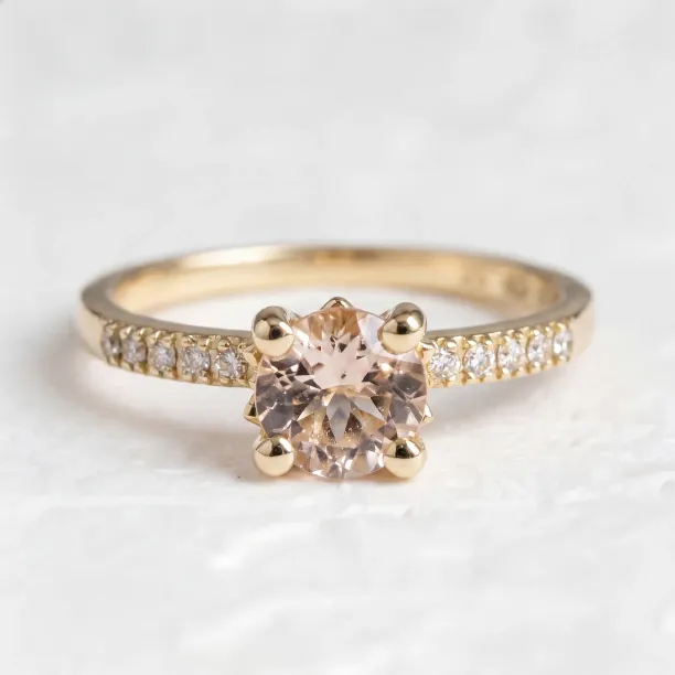 Zásnubní prsten s morganitem a diamanty GINEPRO Image