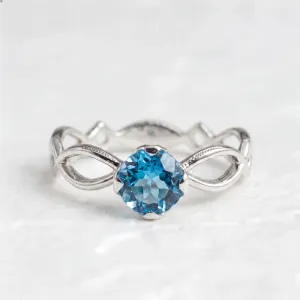Zlatý prsten s akvamarínem a diamanty QUEEN Thumbnail