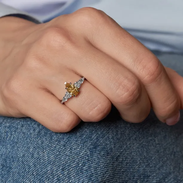 Engagement ring with lab-grown diamonds ANGIE Image
