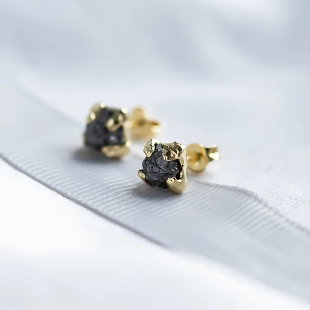 Netradiční náušnice se šedými surovými diamanty CORDELIA Image