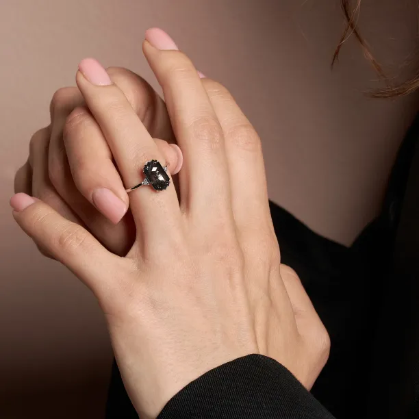 Lab-grown salt and pepper diamond ring PAULI Image
