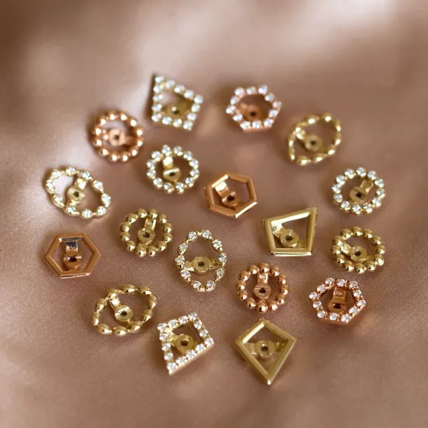 Zlaté náušnice s vyměnitelným drahokamem a lab grown diamanty FLORES Image
