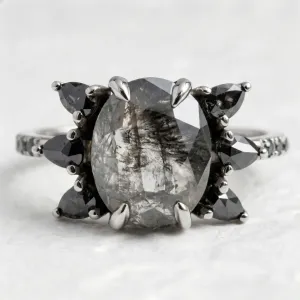 Zlatý netradiční prsten se salt and pepper diamanty BEEZEE Thumbnail