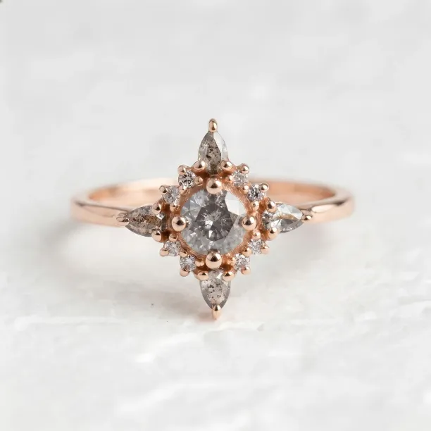 Unique cluster salt'n'pepper diamonds ring RAVENNA Image