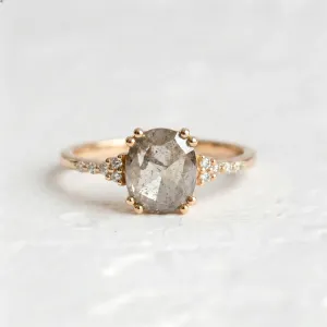 Gold ring with salt and pepper diamond AGNES