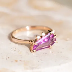 Gold ring with sapphire and diamonds TARA Thumbnail