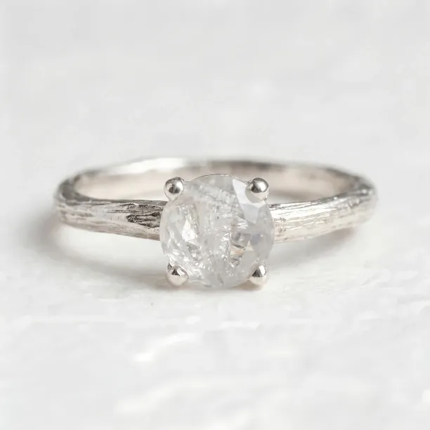 Twig ring with moonstone WILLOW Image