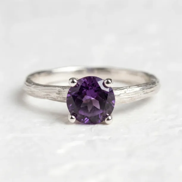 Amethyst twig ring VIOLETTE Image