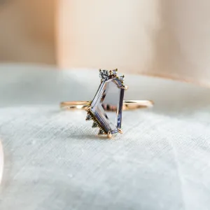 Gold ring with natural sapphire in violet colour SUZANNE Thumbnail