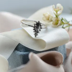 Cluster ring with salt'n'pepper diamond DOMO Thumbnail