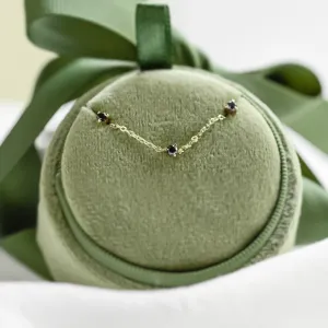 Minimalistická kolekce šperků s černým diamantem DUNCAN Thumbnail