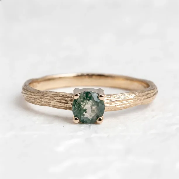 Gold ring in tree bark shape with moss agate MOSSI Image