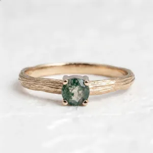 Gold ring in tree bark shape with moss agate MOSSI Thumbnail