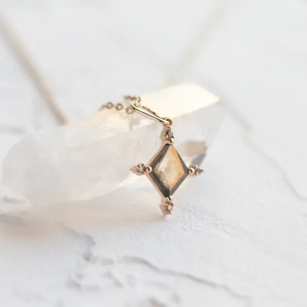 Originální náhrdelník se salt and pepper diamanty CRESSIDA Image