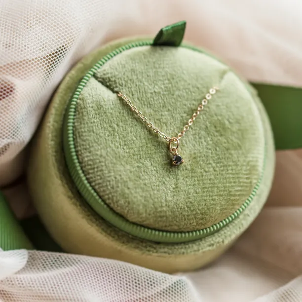 Minimalistický náhrdelník s černým diamantem CALIBAN Image